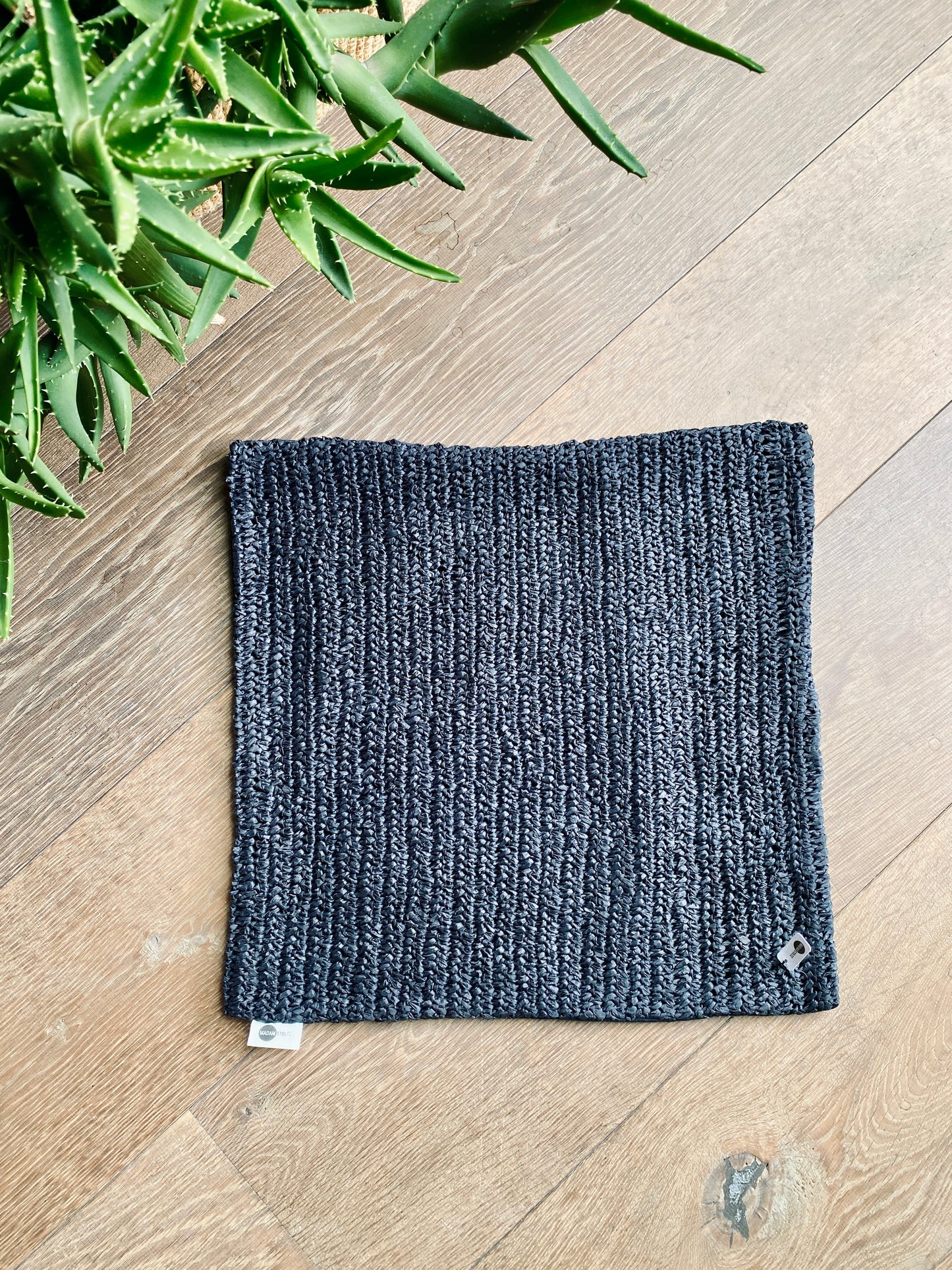 Bast Kissenhülle - elegant black