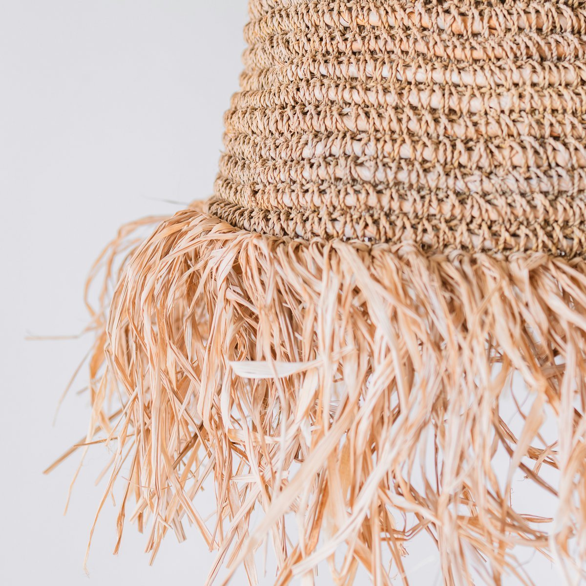 Raffia Boho Lampshade – Hanging Lamp – Pendant Light, Handwoven with Long Fringes (3 Sizes Ø 30/40/50 cm) KALIMA