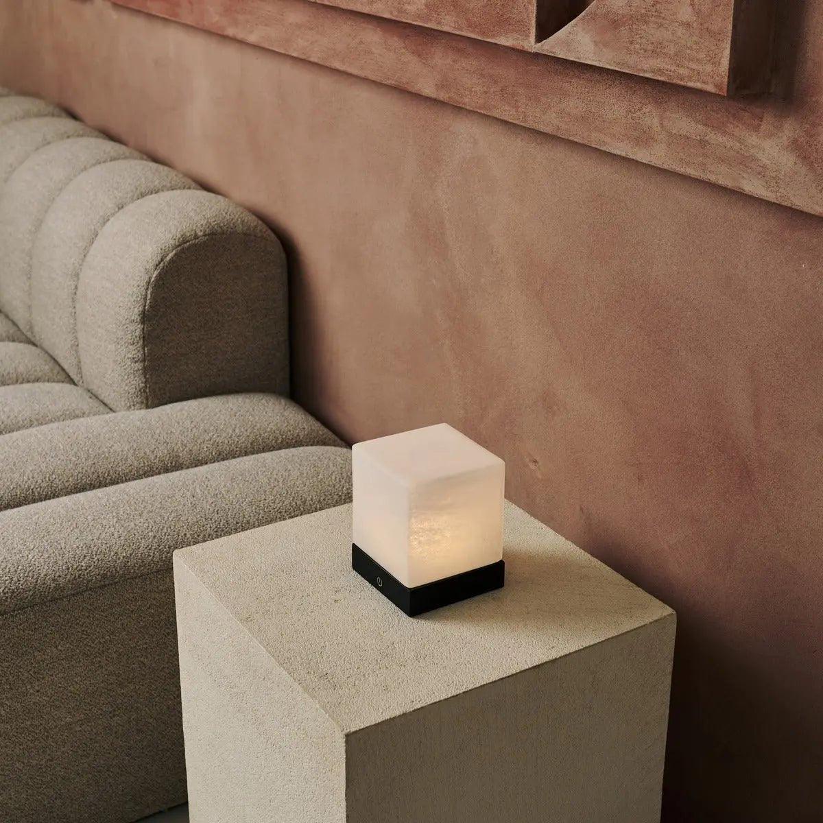 Wooden lamp 'Yce Black' with frosted glass, cube - rechargeable, dimmable, 100-hour battery