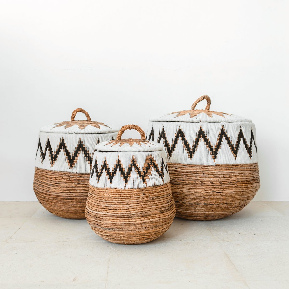 Boho-Wäschekorb mit Deckel, geflochtener Korb mit Baumwollmuster PALEM – moccatone