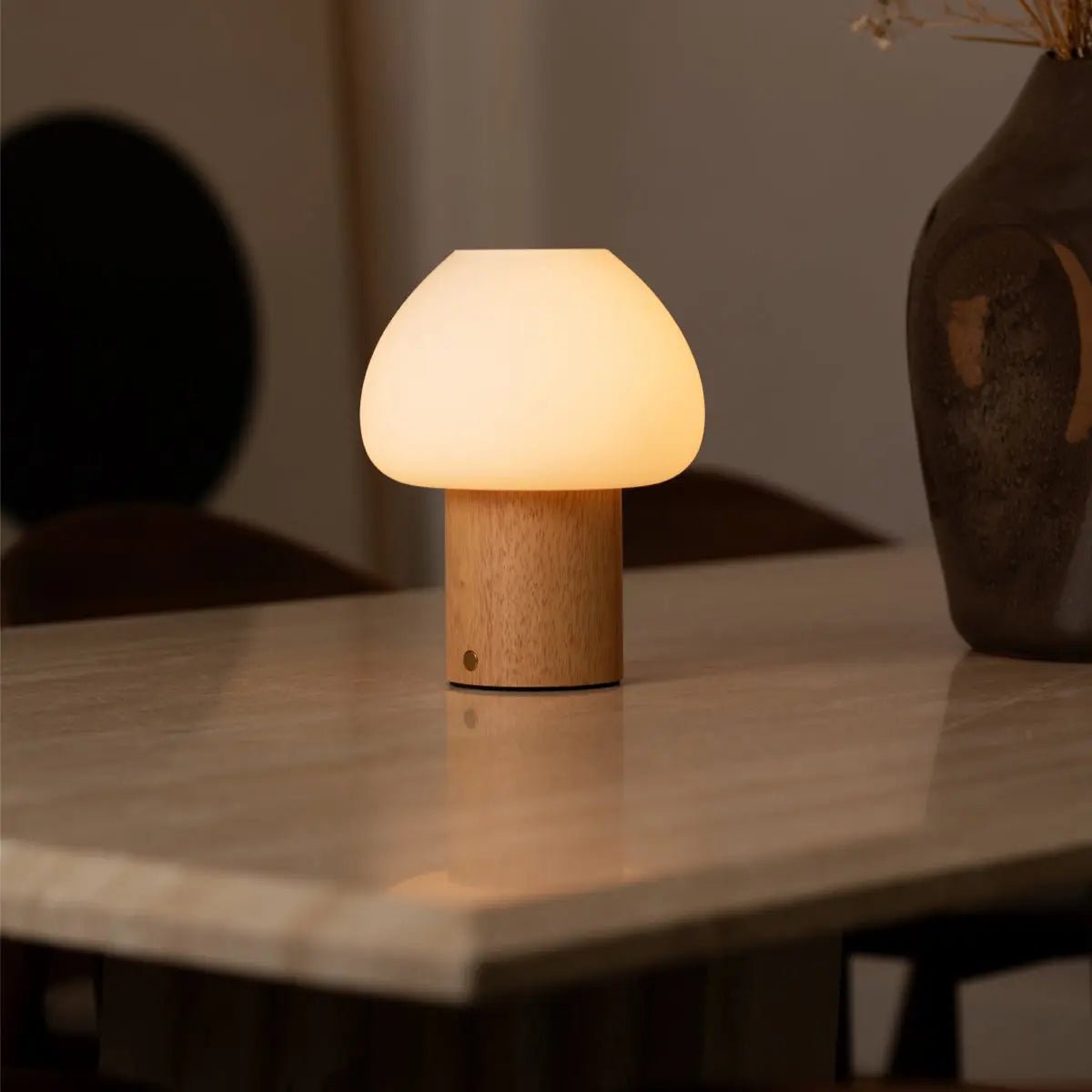 Wooden table lamp 'Fynn' - rechargeable, dimmable