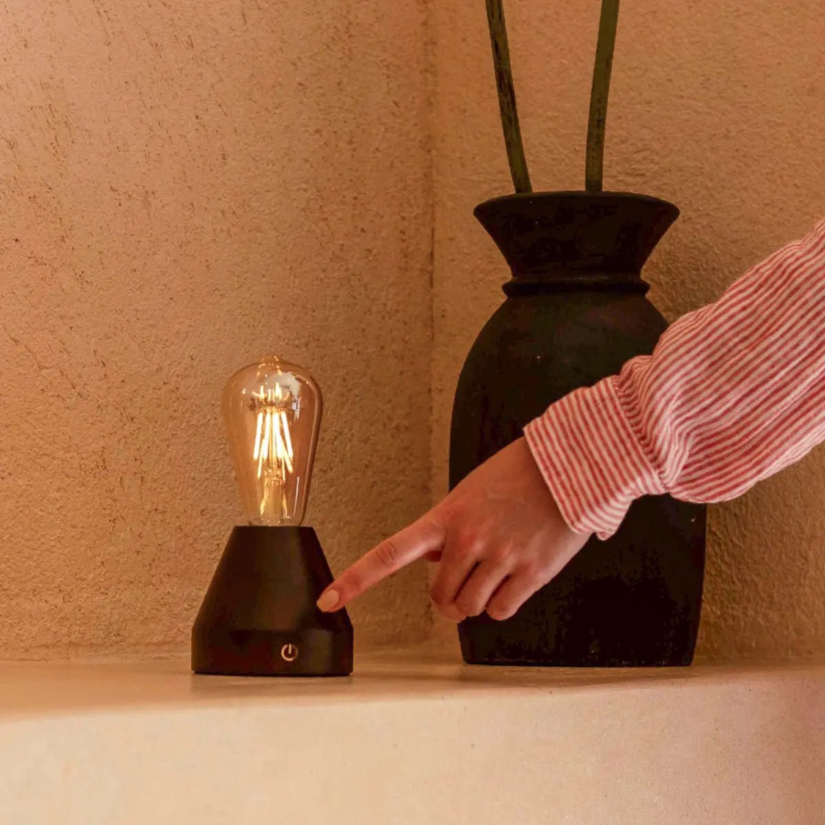 Dark brown rechargeable LED table lamp 'Zavi' - wireless, dimmable