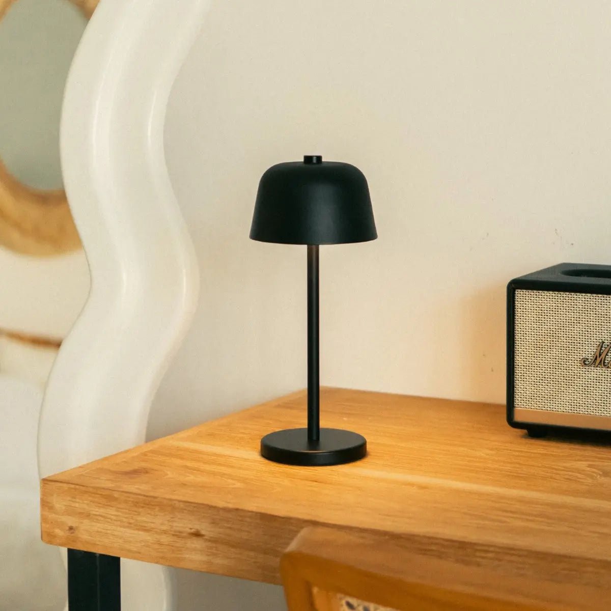 Table lamp 'Anton Black' - rechargeable, wireless lighting