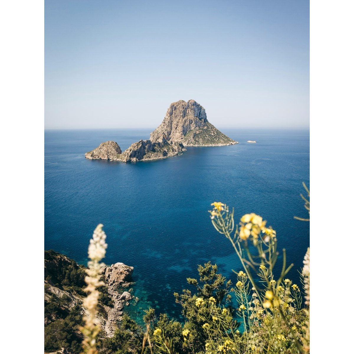 Book: A Visit to Ibiza: Destinations of Desire, Original Recipes, and Insider Tips