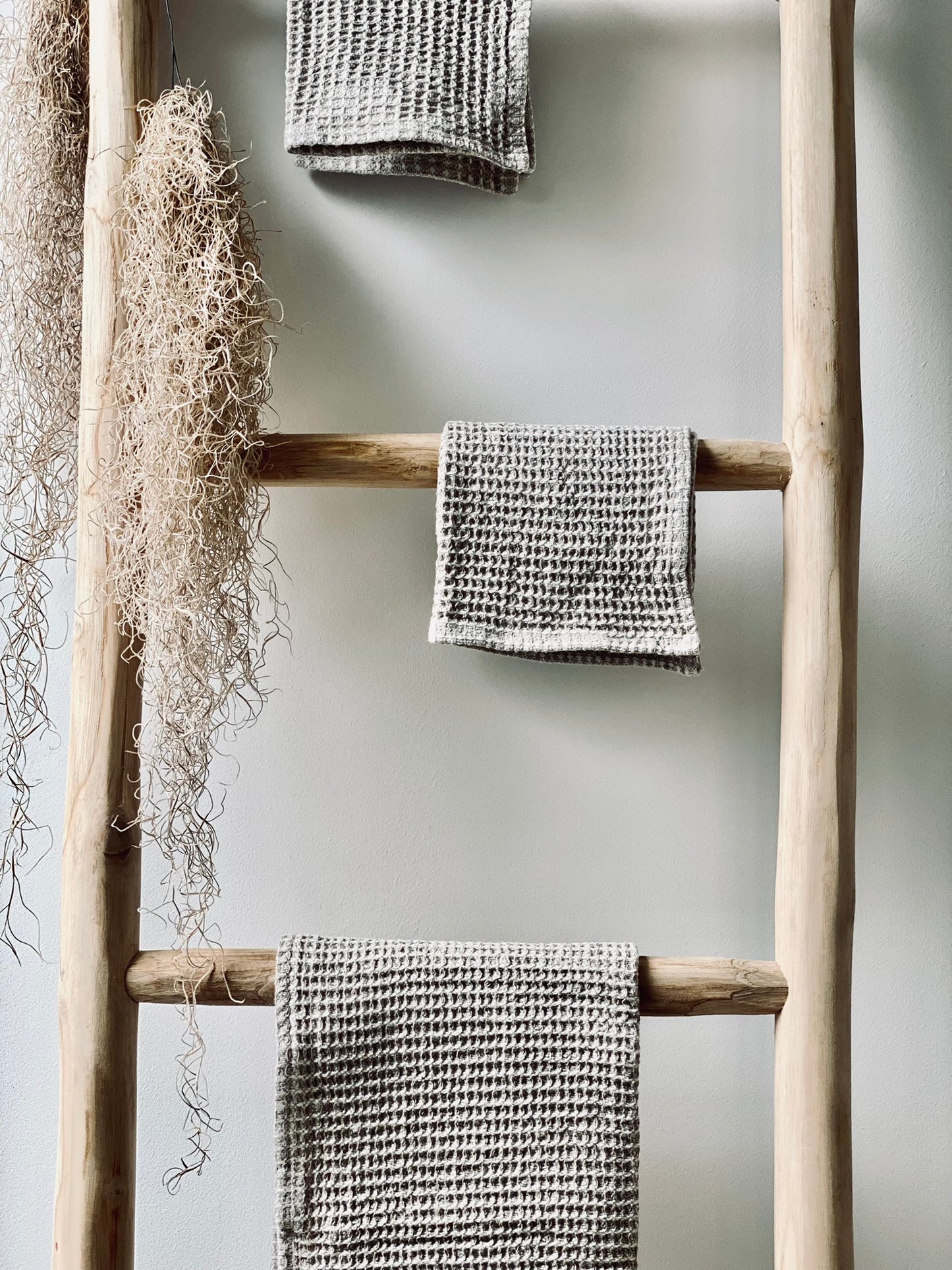 Linen towel, waffle pattern