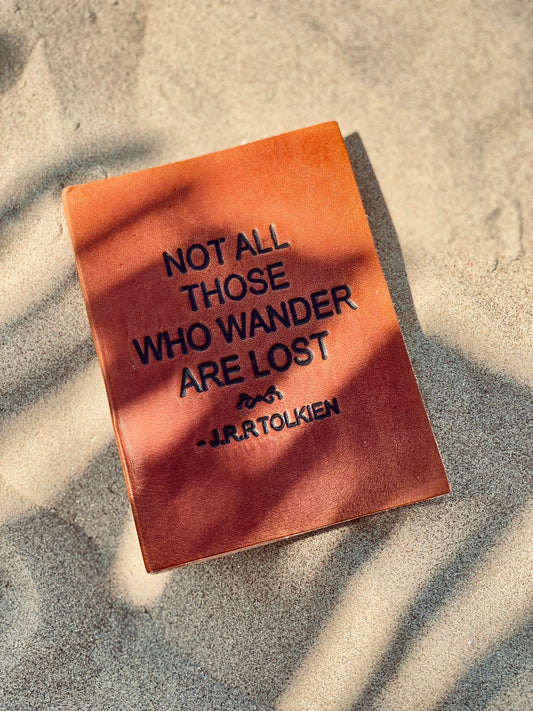 Notizbuch Leder "not all those who wander are lost"