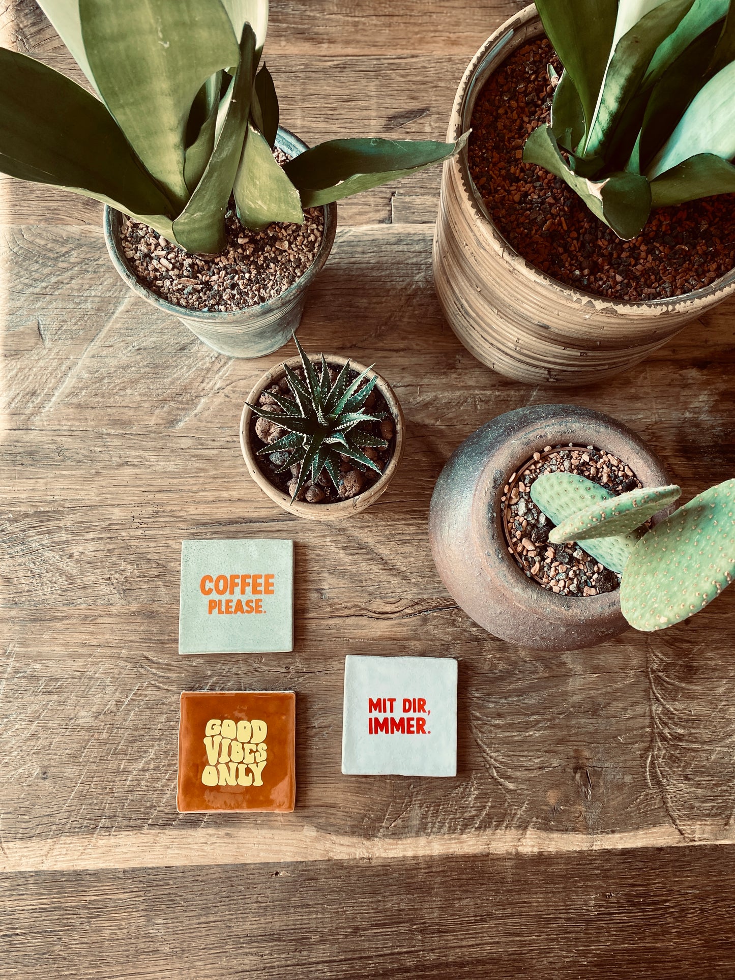 Keramik-Fliese 'happy quotes' - Deko-Kachel, handmade in spain