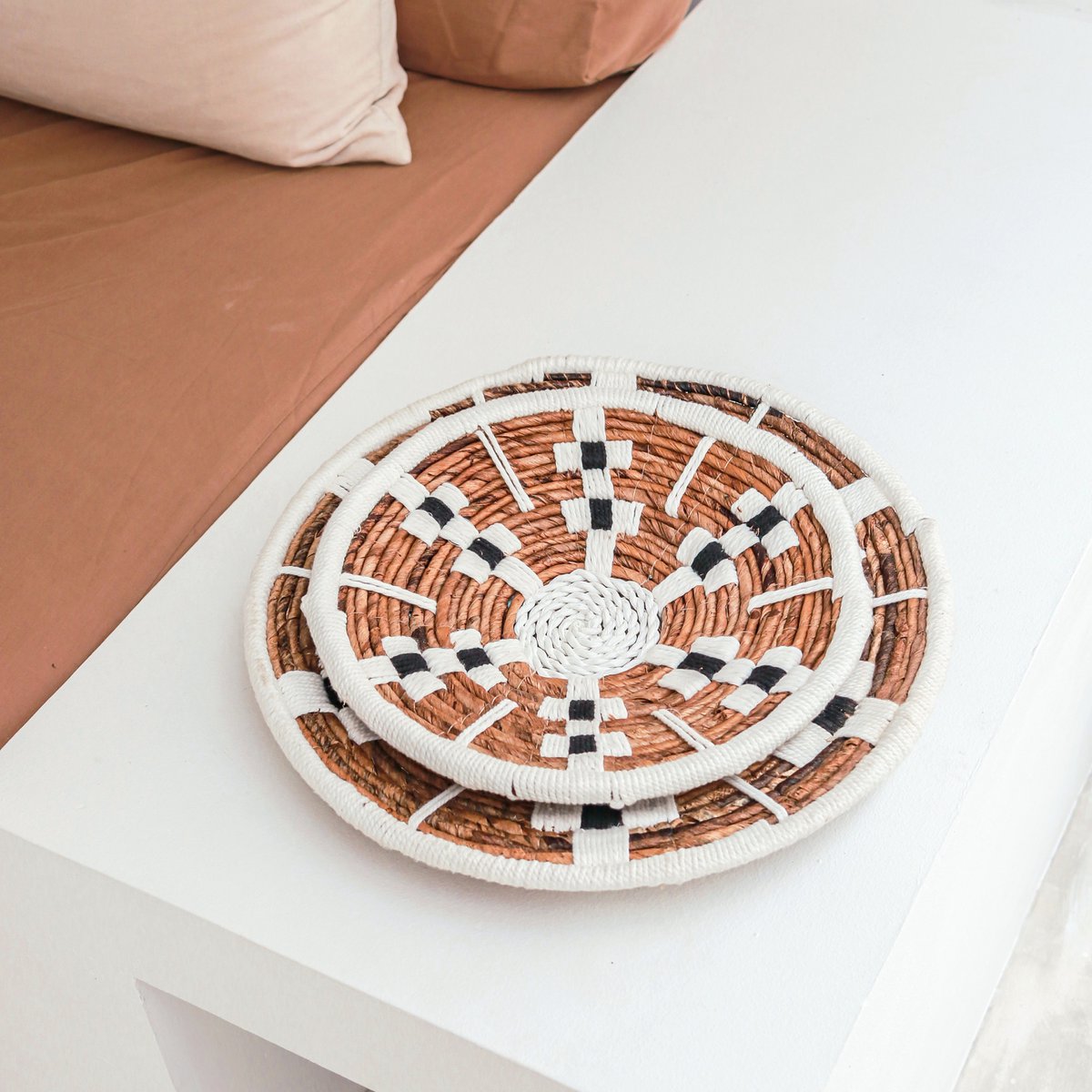 Wall decoration, round boho wall basket or flat bowl TAMAN in banana fiber (2 sizes)