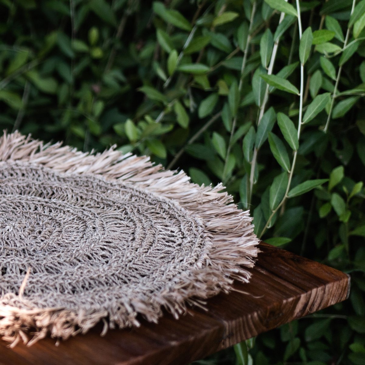 Round placemat WAISAI (set of 4 or 6) 45 cm - Boho placemat made of raffia
