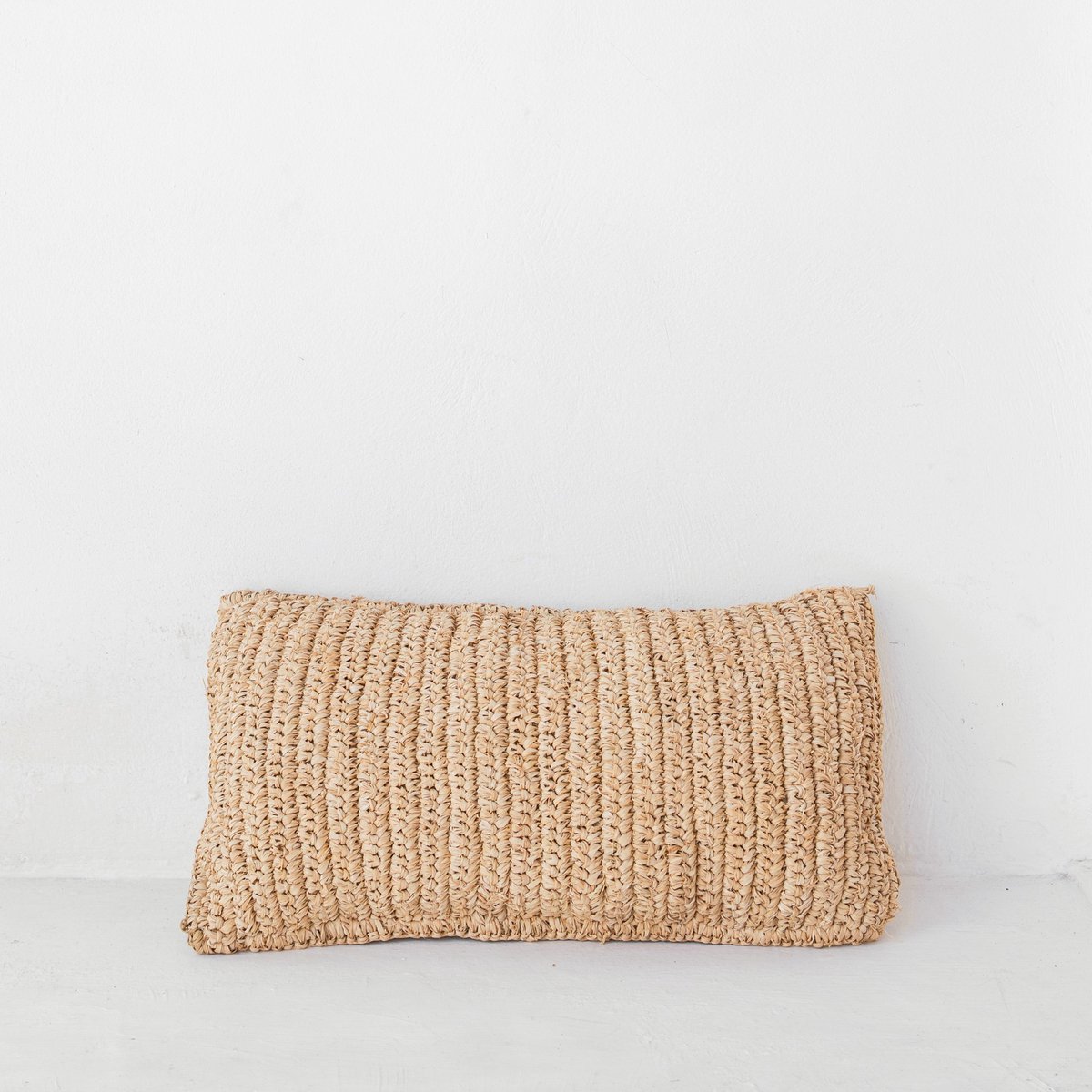 Raffia Dekokissen 50x30 cm mit Füllung - Dekokissen - Sofakissen DALUNG