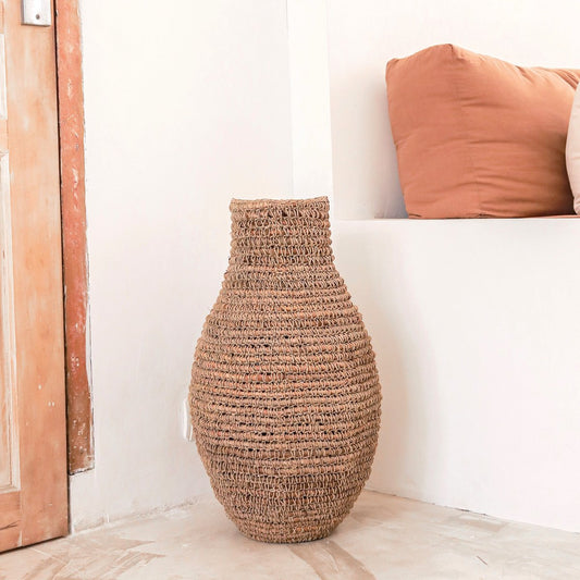 Gewebte Boho-Vase SAKRA aus Bananenfasern und Bast