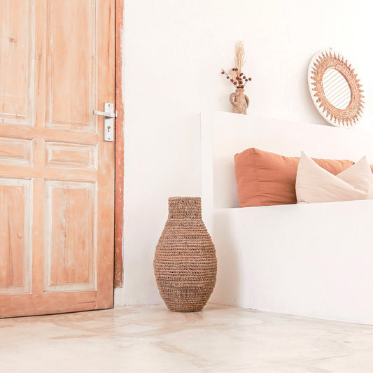 Gewebte Boho-Vase SAKRA aus Bananenfasern und Bast