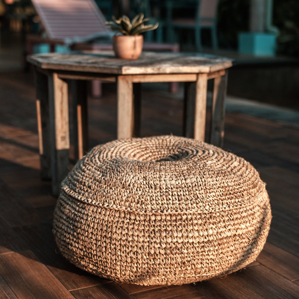 Pouf TELU, bean bag made of raffia (2 sizes)