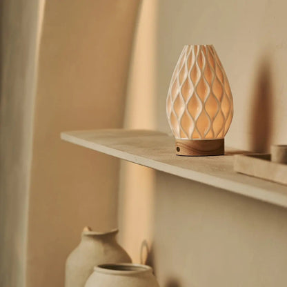 Tischlampe 'Vla' in 3D-gedrucktem Porzellan -  schnurlos, wiederaufladbar, dimmbar