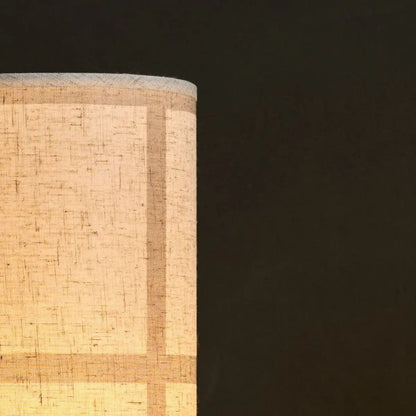 Dunkelbraune Tischlampe 'Sakura', Leinenmix-Schatten und stilvolle Beleuchtung