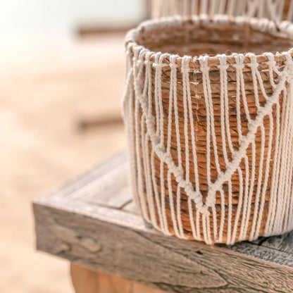 Small 'Oris' basket made of seagrass, flower basket, macrame basket