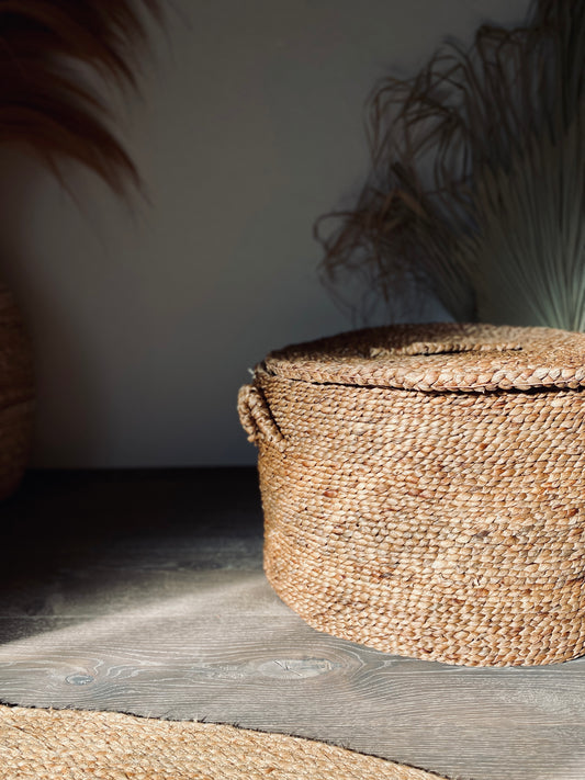 Large laundry basket with lid UMBUL made of brown water hyacinth - woven storage basket