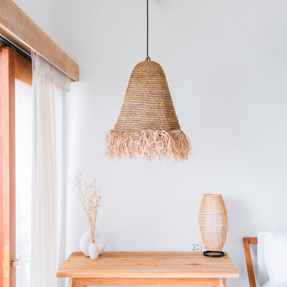 Raffia Boho Lampenschirm – Hängelampe – Pendelleuchte, handgewebt mit langen Fransen (3 Größen Ø 30/40/50 cm) KALIMA