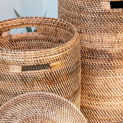 Large laundry basket with lid, SARI brown, storage basket - rattan basket (2 sizes)
