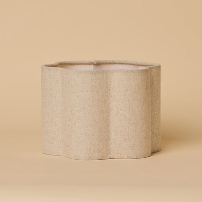 Tischlampe 'Yalisa' aus Holz mit Leinenschirm - wiederaufladbar, dimmbar