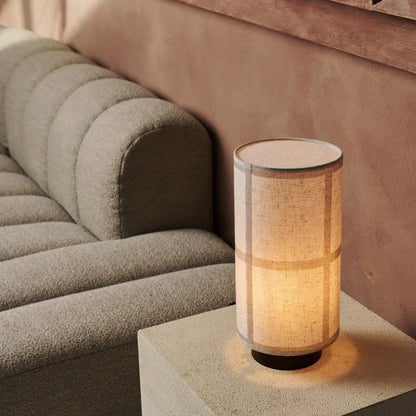 Dunkelbraune Tischlampe 'Sakura', Leinenmix-Schatten und stilvolle Beleuchtung