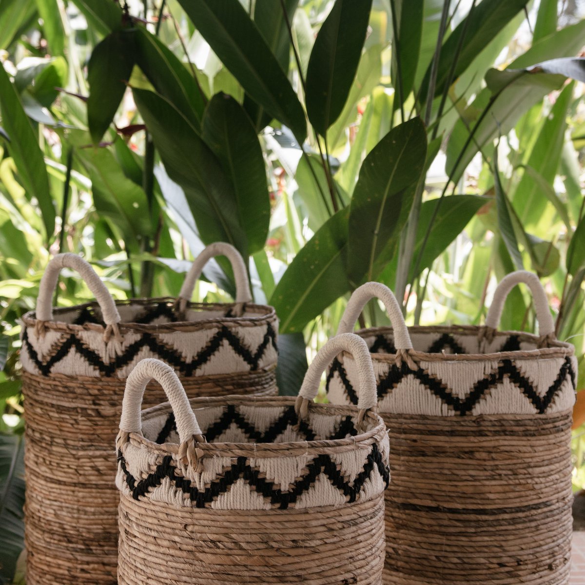 'Dalu' basket made of banana fiber (3 sizes), laundry basket, plant basket