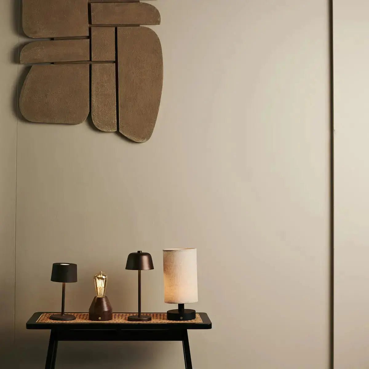 Tischlampe 'Anton' Espresso Brown - wiederaufladbare, kabellose Beleuchtung