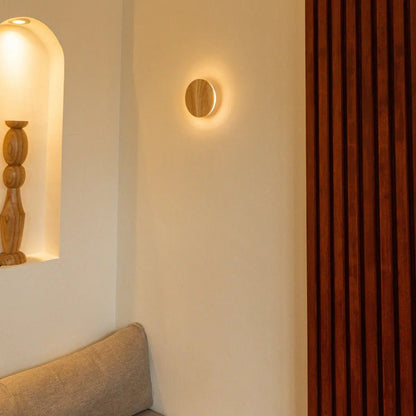 Schnurloses Wandlicht 'Lou' natur - wiederaufladbare und dimmbare Berührungssteuerung