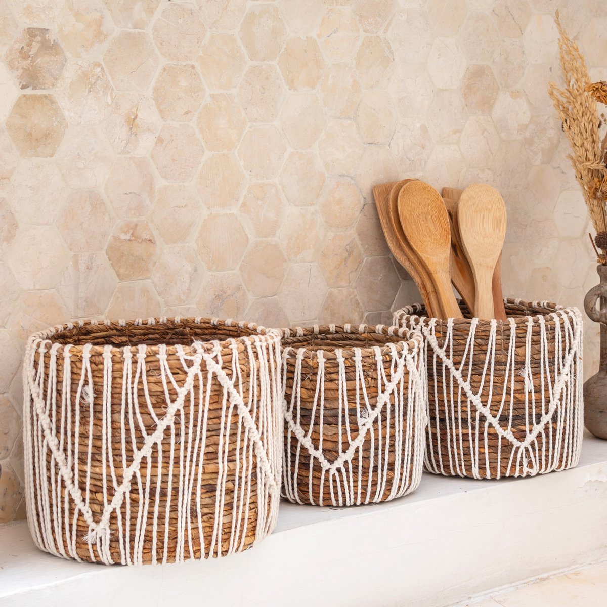 Small 'Oris' basket made of seagrass, flower basket, macrame basket