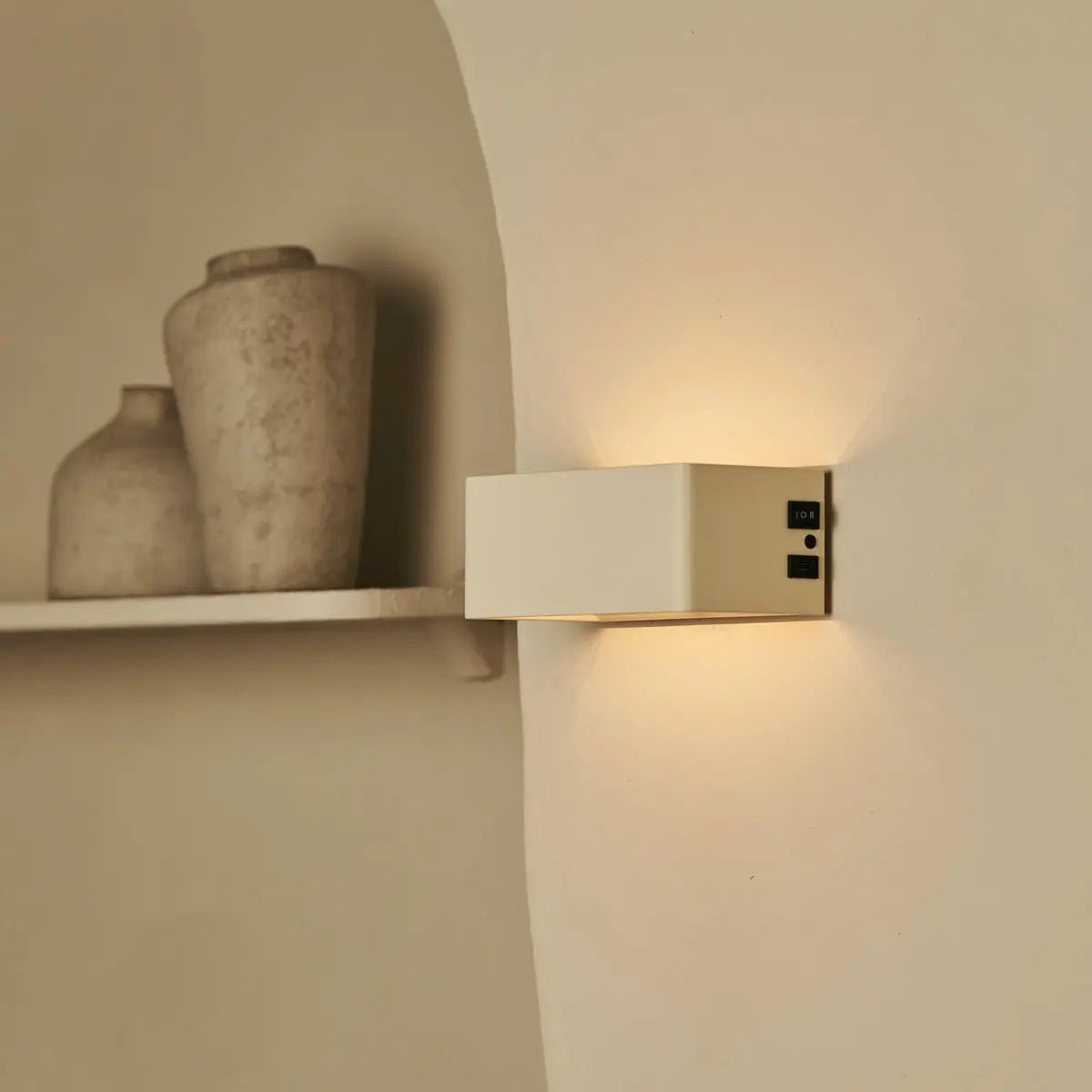 Kabellose Wandlampe 'Tessa Vanilla ' inkl. Fernbedienung, dimmbar mit Bewegungssensor