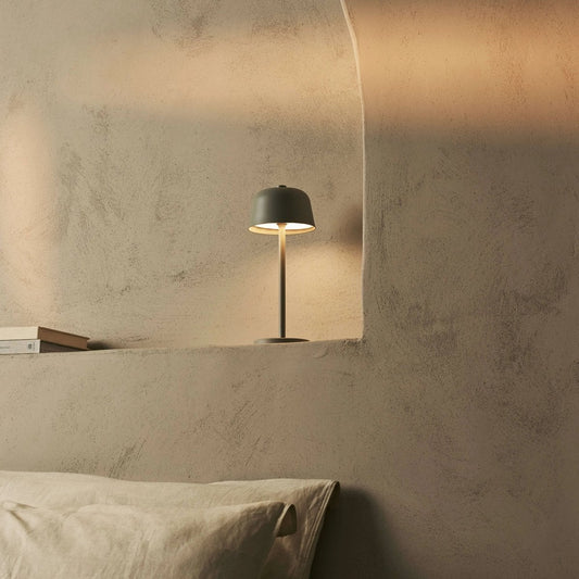 Wiederaufladbare Tischlampe 'Anton Shadow Grey' - Stilvolle und schnurlose Beleuchtung