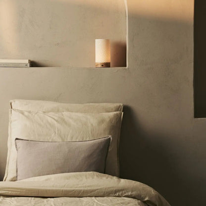 Tischlampe 'Luna' in 3D-gedrucktem Porzellan - schnurlos, wiederaufladbar, dimmbar