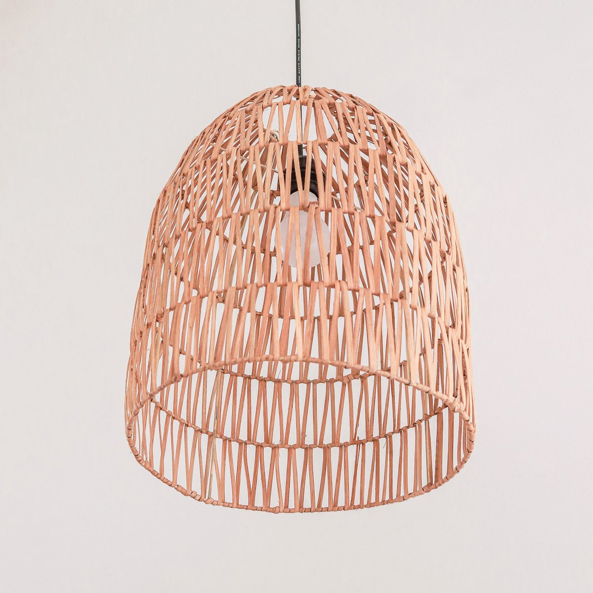 Natural rattan lampshade - MALUKA pendant light made of natural fibers (2 sizes)