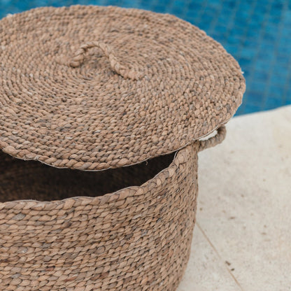 Large laundry basket with lid UMBUL made of brown water hyacinth - woven storage basket