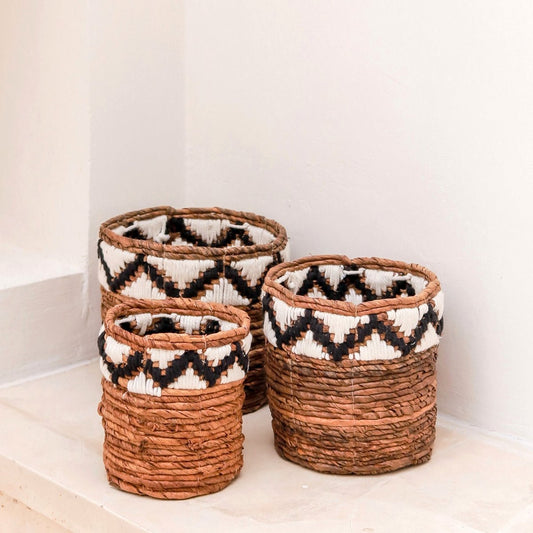 Small basket for plants or as a storage basket - Woven boho basket SADARA with macrame pattern